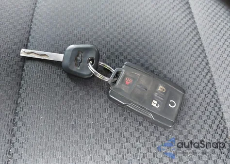 2017 Chevrolet Silverado 1500 2Lt from USA, damaged, VIN 1GCVKREC5HZ318355